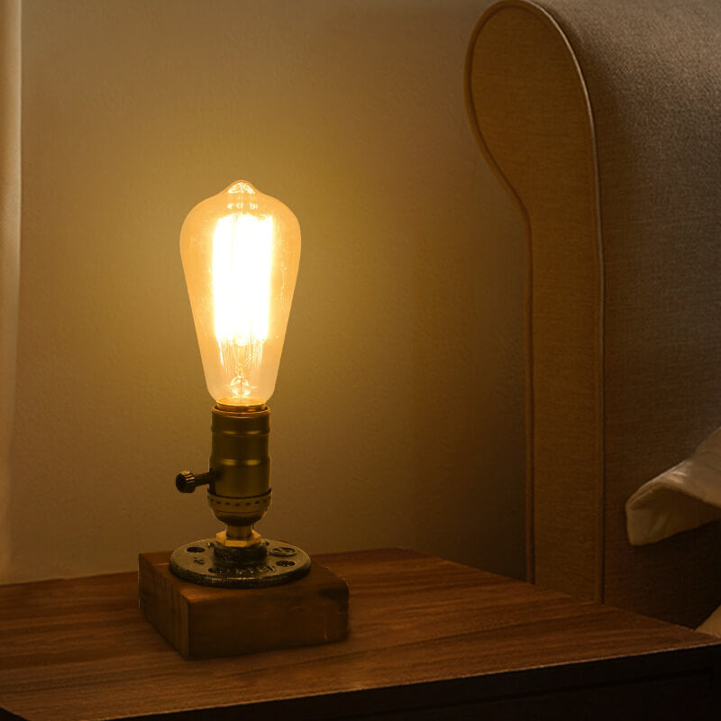 Coralie – Retro Tischlampe aus Eisen