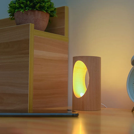 Ren – LED Leselampe aus Massivholz