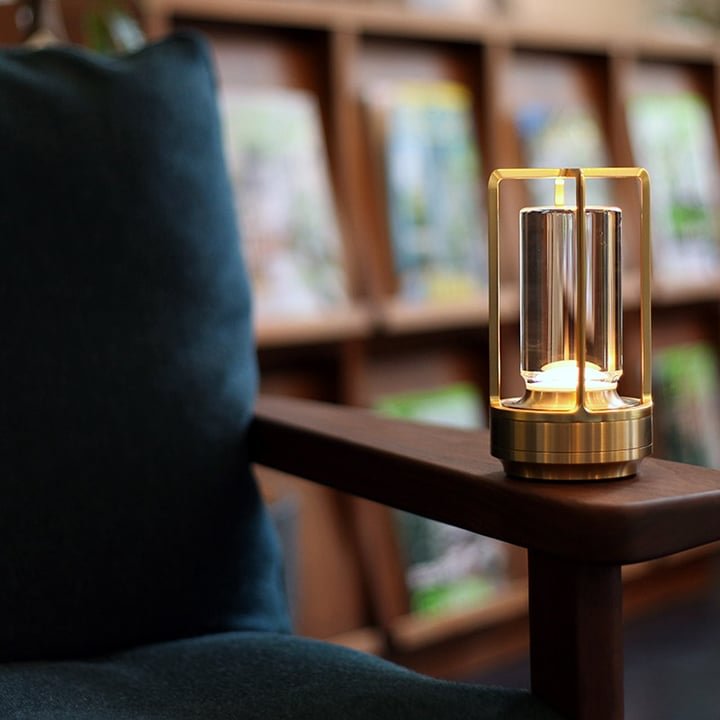 GlowNest – Kabellose Kristalllaterne mit sanftem LED-Schimmer