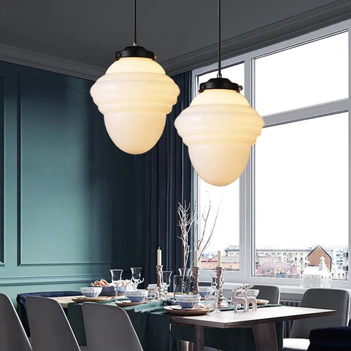 Liv – Alte weiße Glaslampe mit geometrischem Design