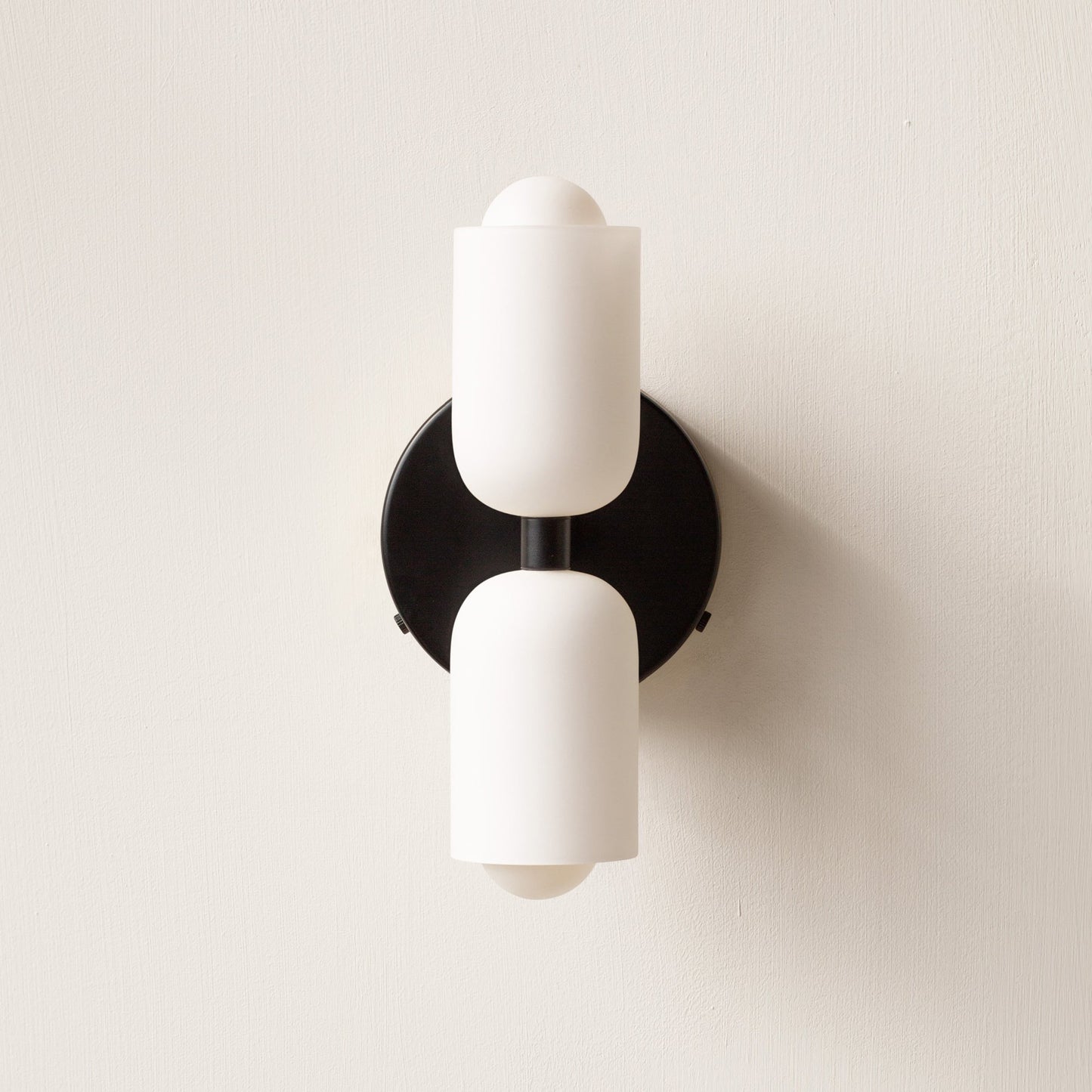 Elodie – Moderne Cremefarbene Doppelkopf-Wandlampe