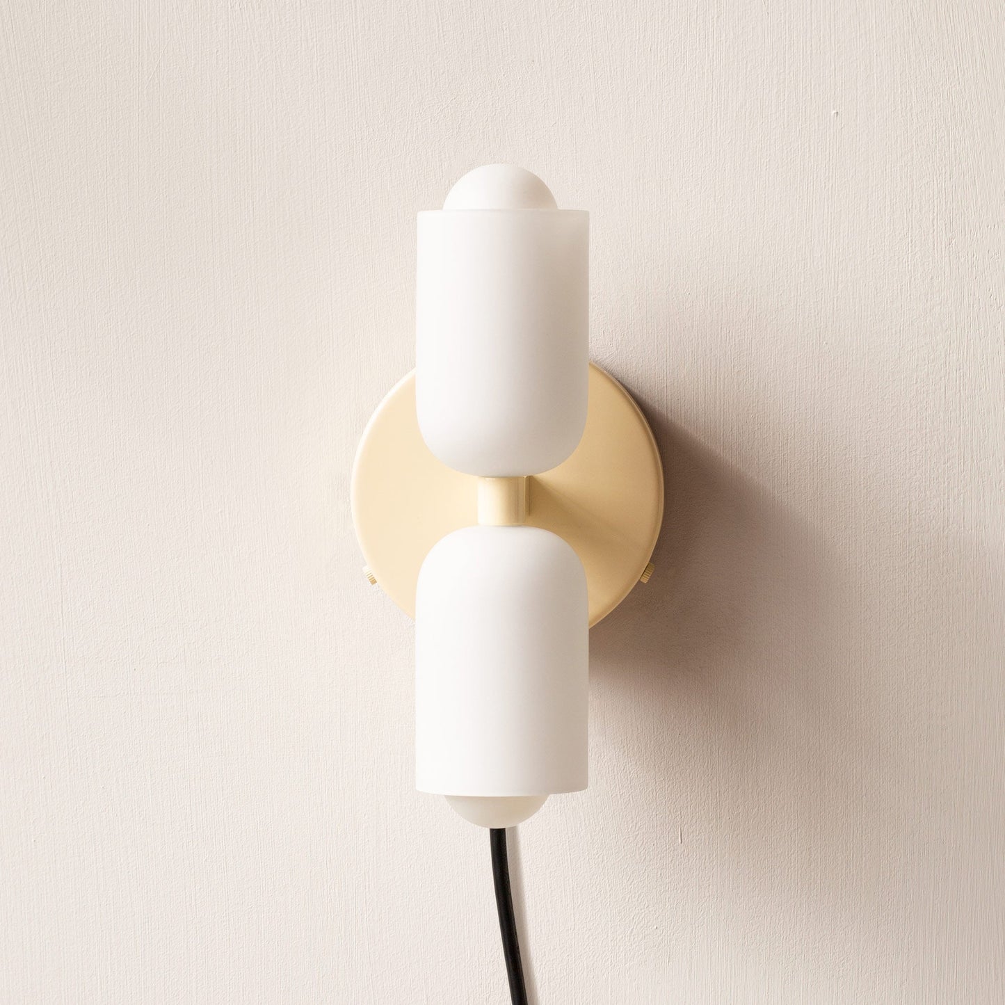 Elodie – Moderne Cremefarbene Doppelkopf-Wandlampe