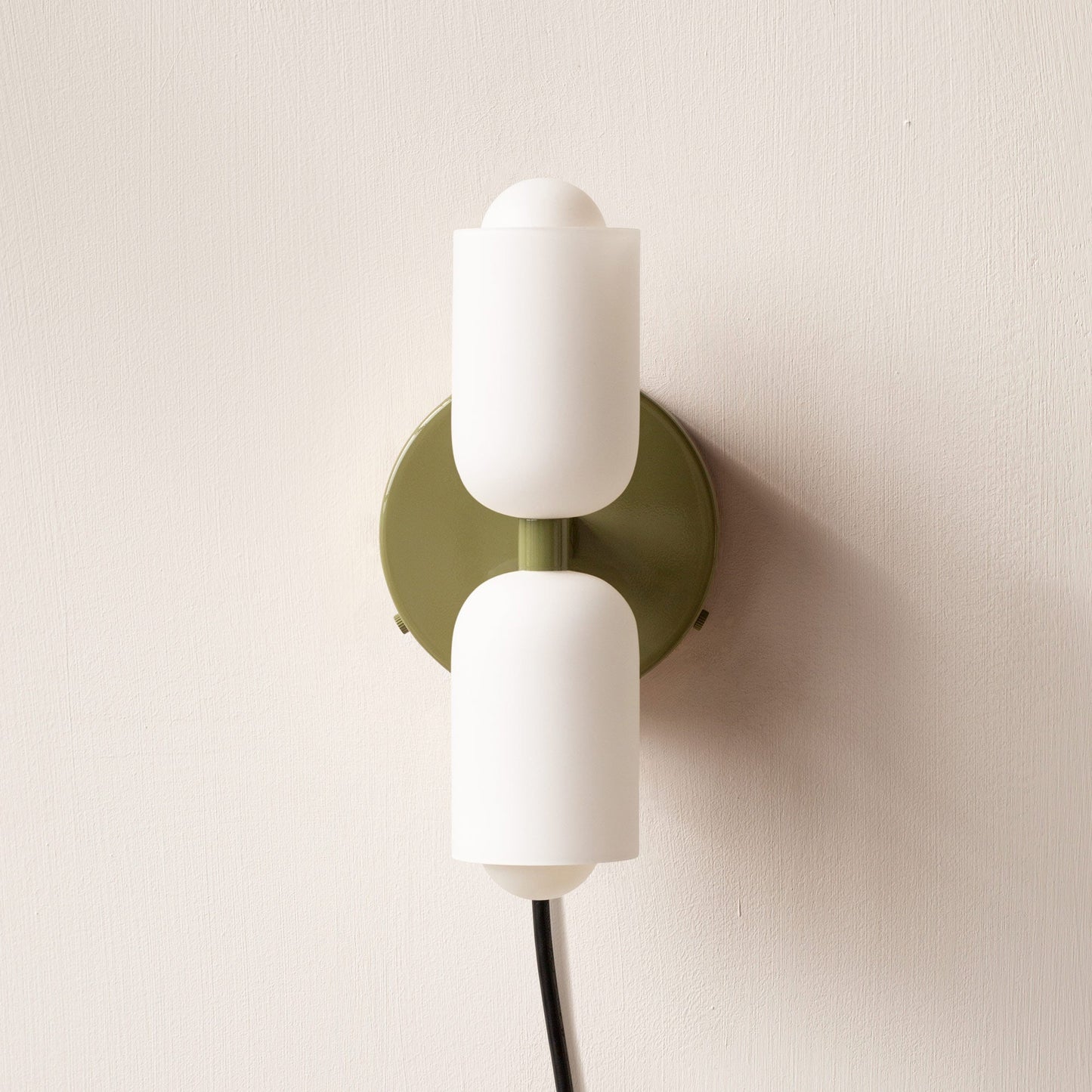 Elodie – Moderne Cremefarbene Doppelkopf-Wandlampe