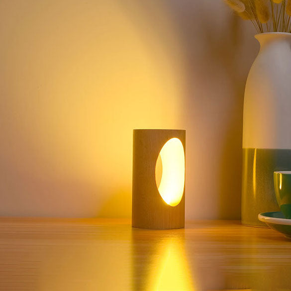 Ren – LED Leselampe aus Massivholz