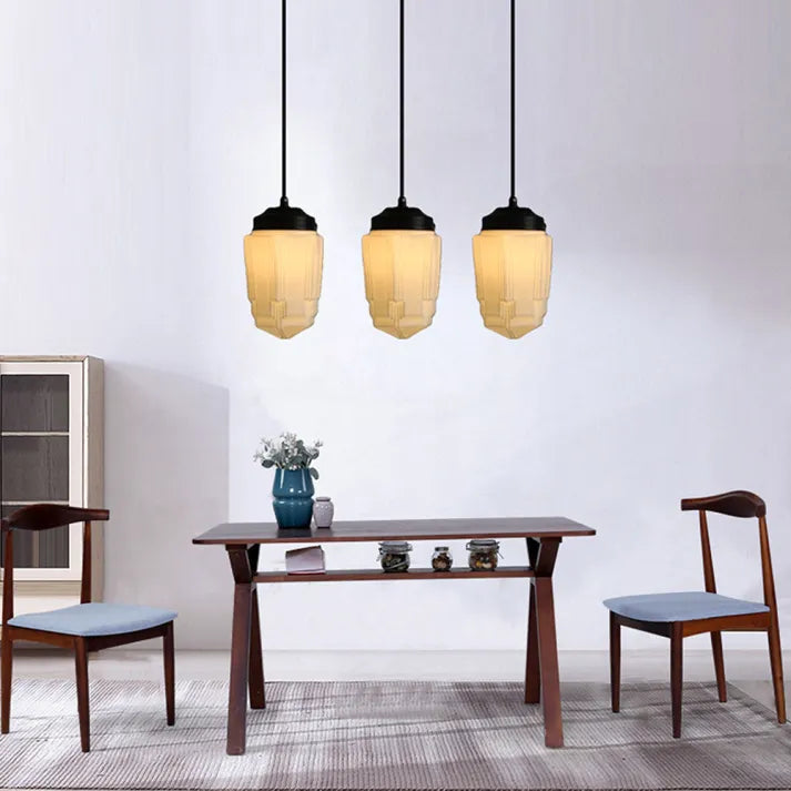 Liv – Alte weiße Glaslampe mit geometrischem Design
