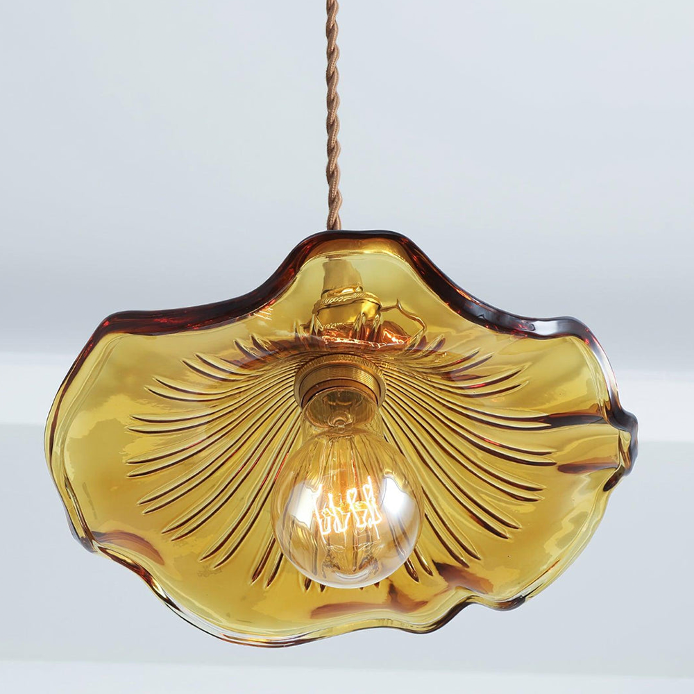 HibiLight – Exotische Blütenlampe mit Hibiskus-Motiv