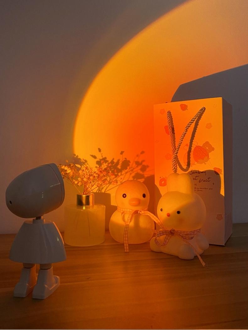 SpaceShine – Astronauten-Tischlampe mit Sonnenuntergangslicht