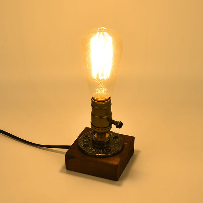 Coralie – Retro Tischlampe aus Eisen