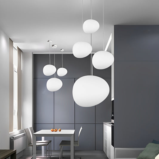 Olivia – Pendelleuchte in Kieselstein-Optik aus Glas
