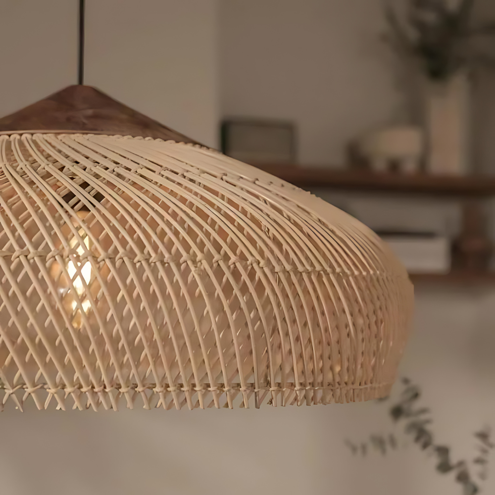 Sana – Holz-Rattan Kronleuchter