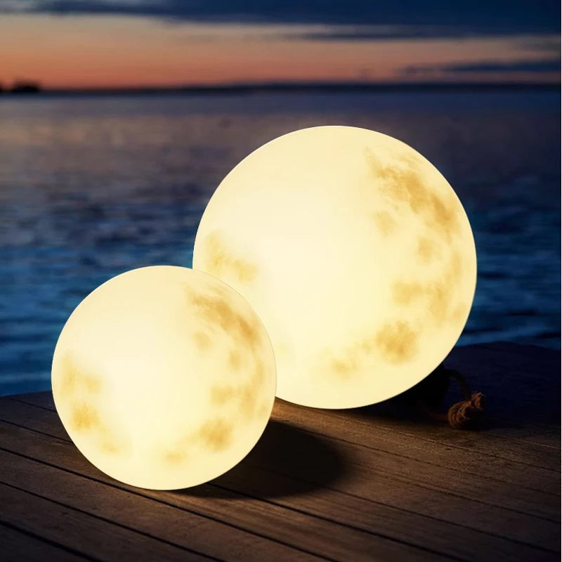MondlichtZauber – LED-Außenleuchte in mondähnlichem Design