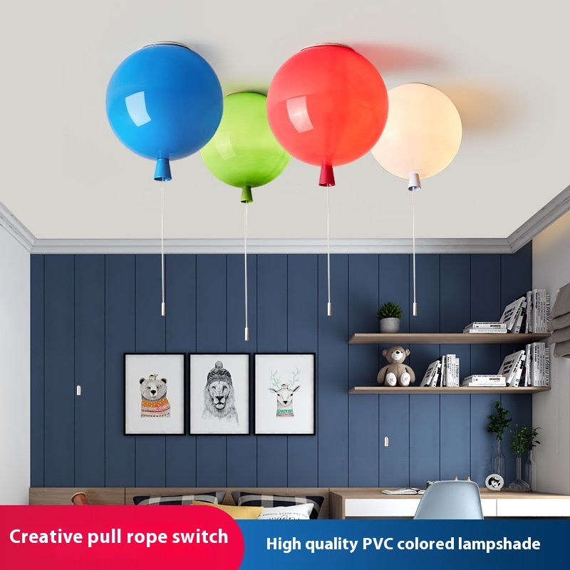 LumiBallon – Verspielte Deckenleuchte in Ballonform