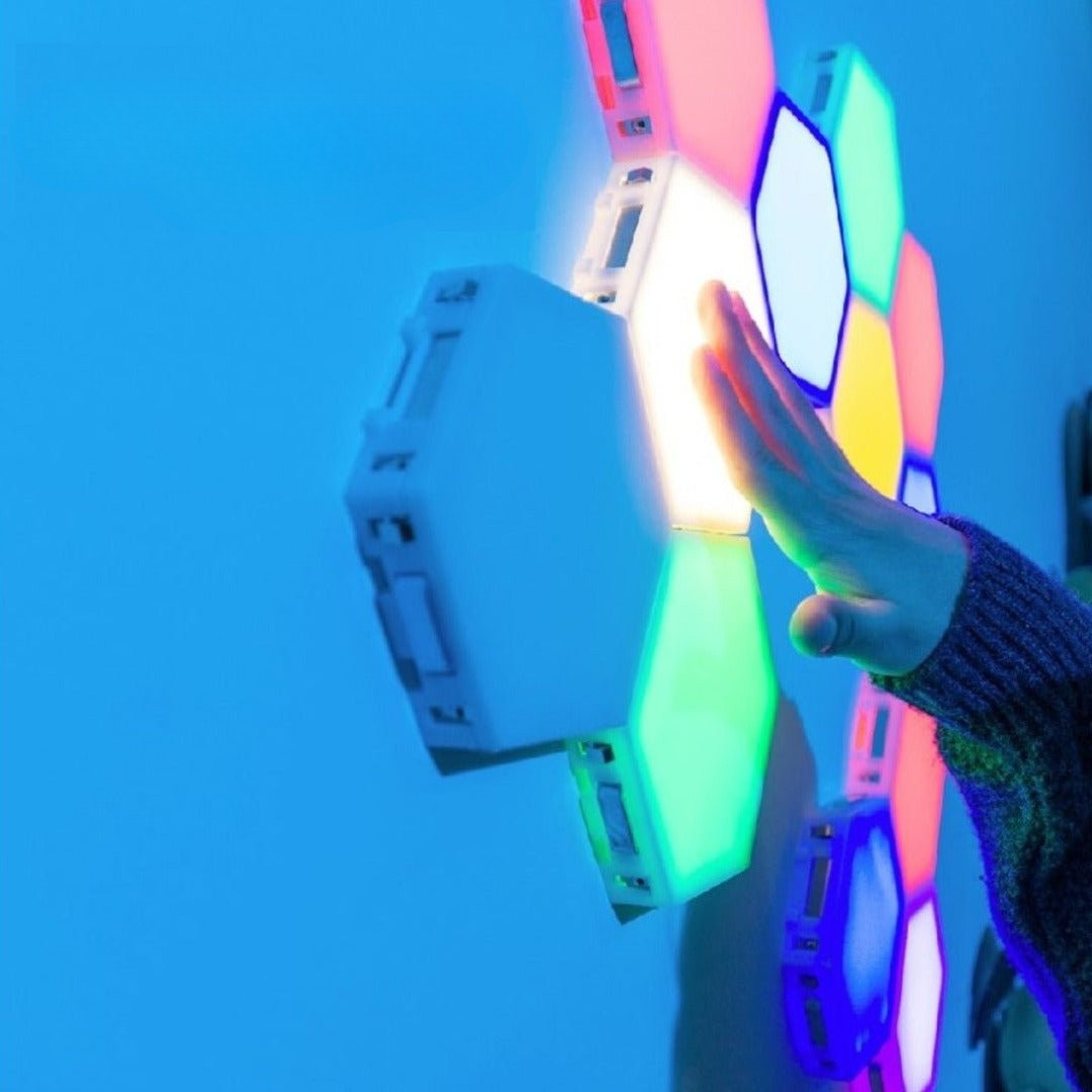 TapGlow – Sensorische LED-Wandleuchten mit magischem Berührungslicht