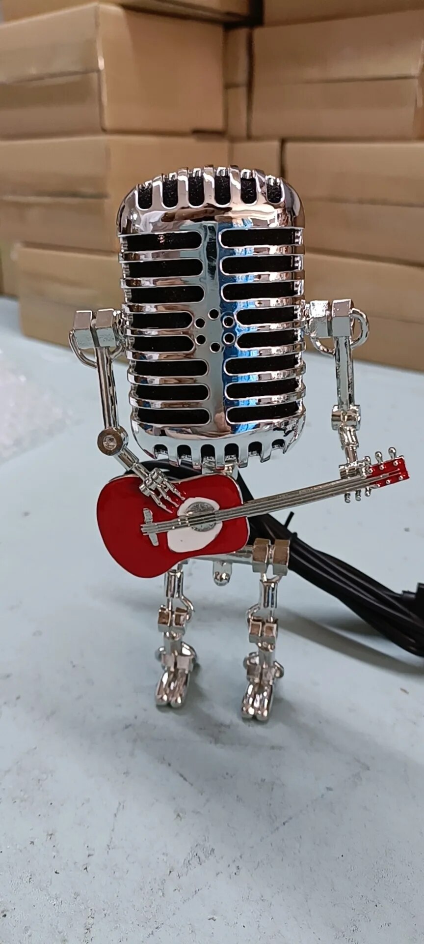 TuneGlow – Kreative Lampe im Gitarrendesign für Musikliebhaber