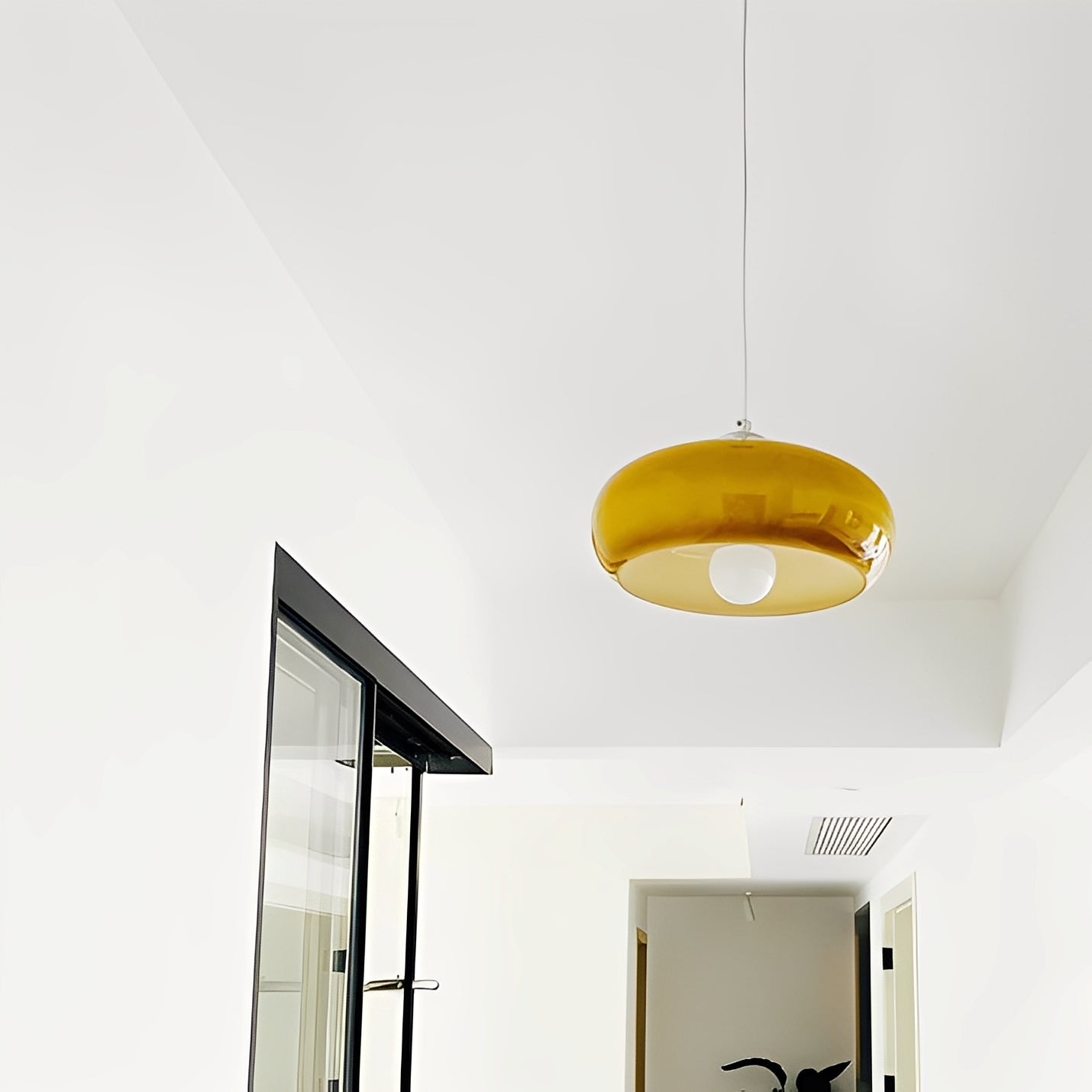 Noemi – Bauhaus Retro Restaurantleuchte
