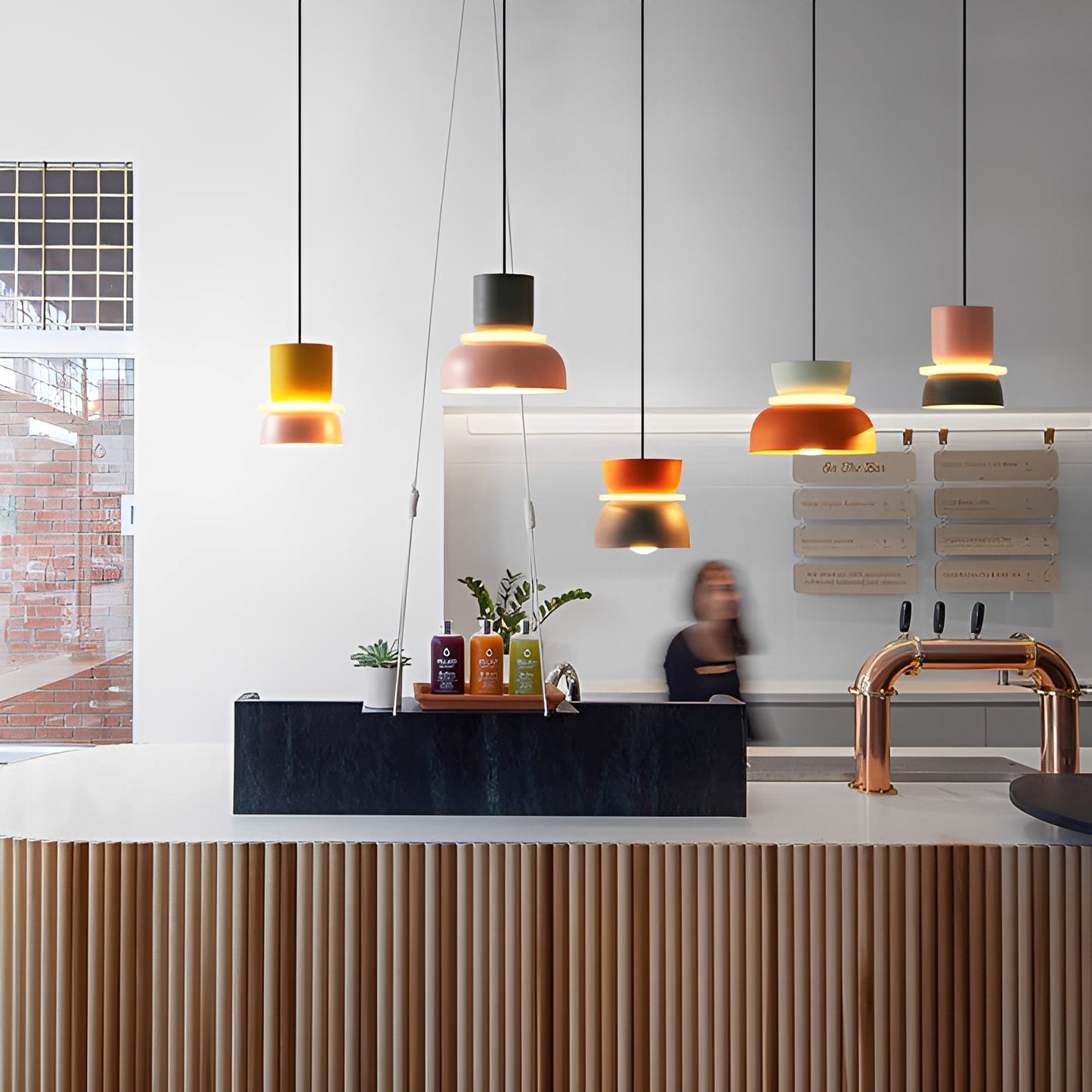 Vera – Schlichte und elegante Drei-Lichter Lampe