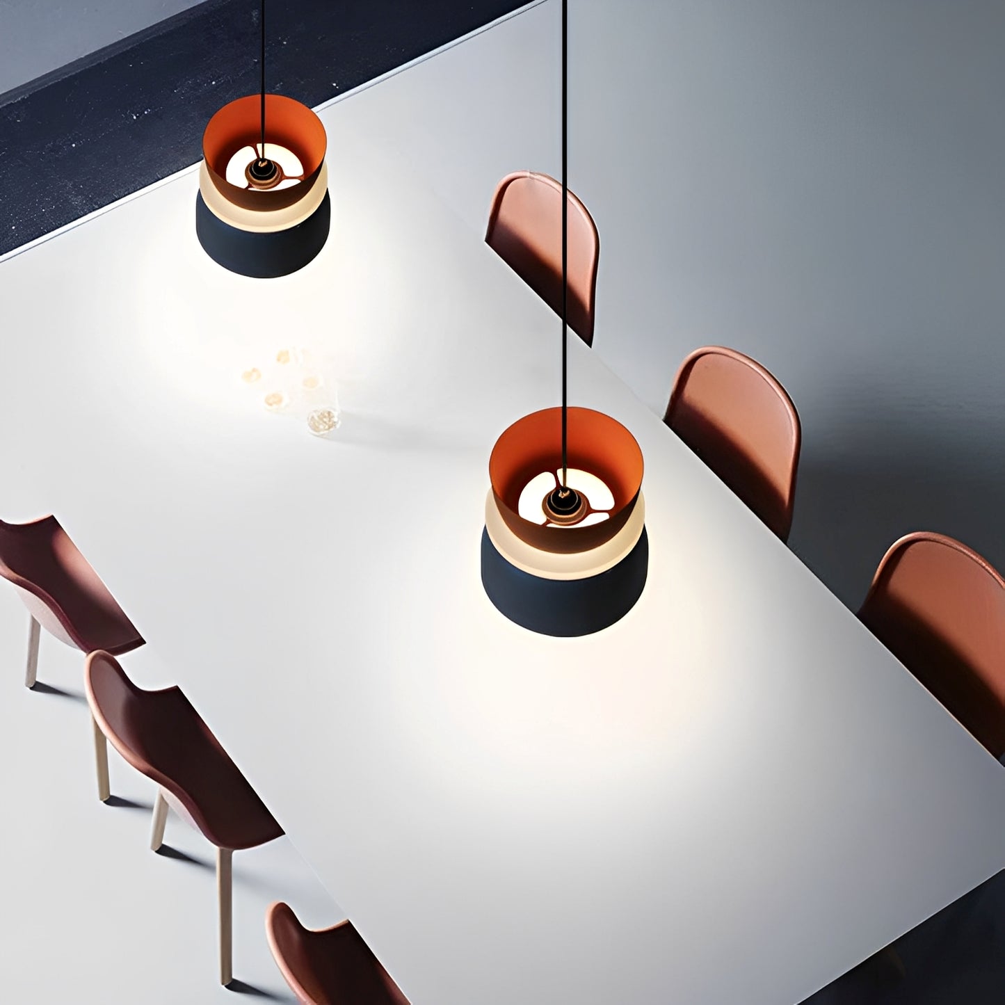 Vera – Schlichte und elegante Drei-Lichter Lampe