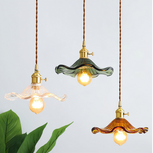 HibiLight – Exotische Blütenlampe mit Hibiskus-Motiv