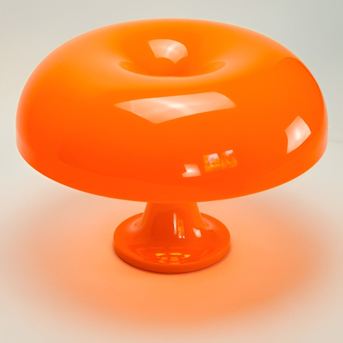 Mira – Dimmbare Pilz Tischlampe mit USB
