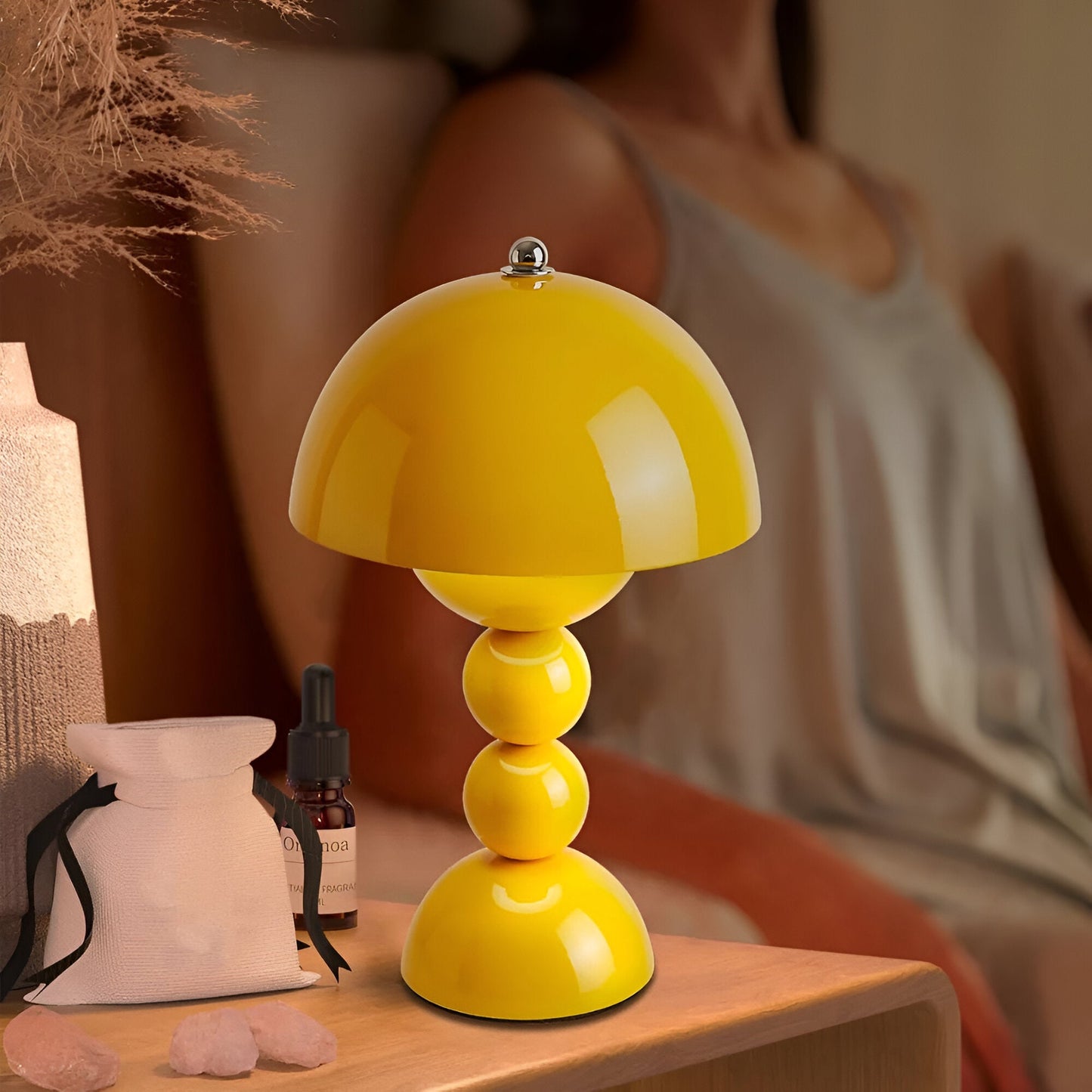 Kris – Kreative Knospen-Tischlampe