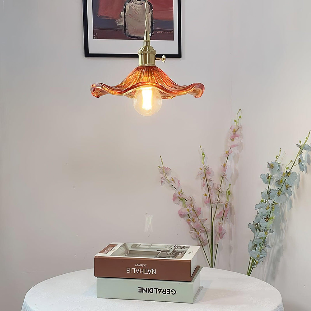 HibiLight – Exotische Blütenlampe mit Hibiskus-Motiv