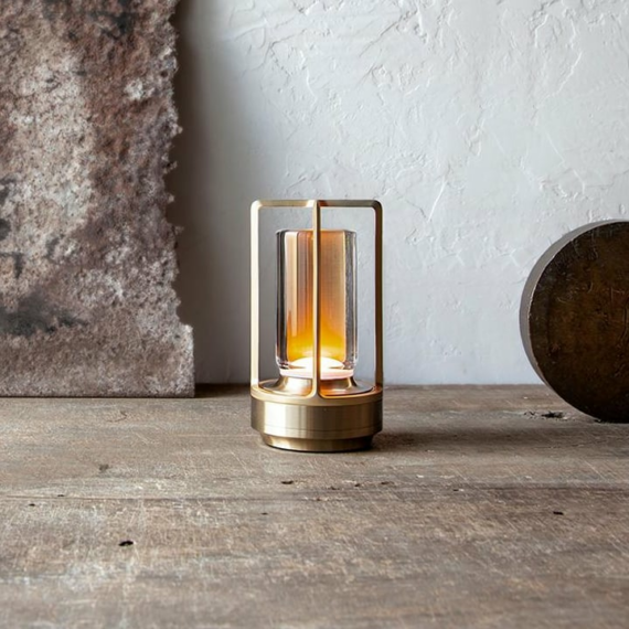 GlowNest – Kabellose Kristalllaterne mit sanftem LED-Schimmer