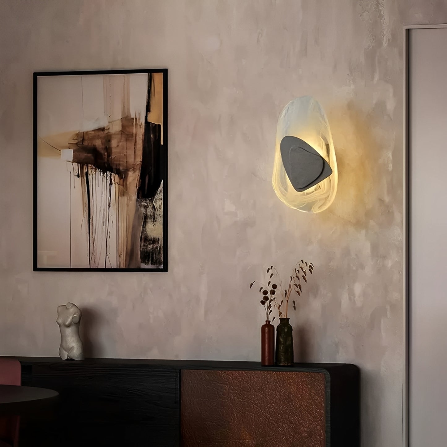 Nila – Moderne LED-Wandleuchte aus Glas: Schlichte Eleganz mit handgefertigtem Design
