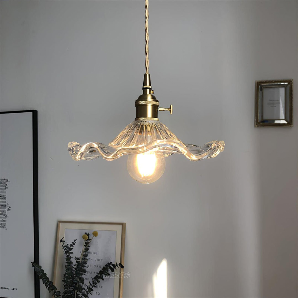 HibiLight – Exotische Blütenlampe mit Hibiskus-Motiv
