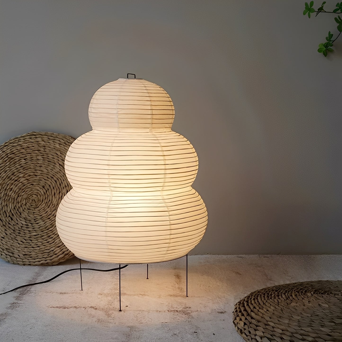 Emilia – Minimalistische Stehleuchte