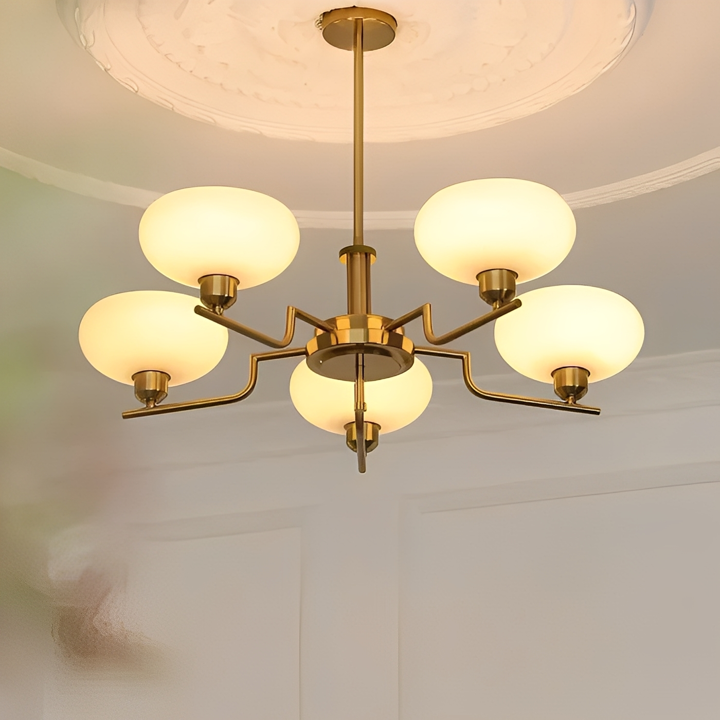 Selva – Retro Cream Style Kronleuchter