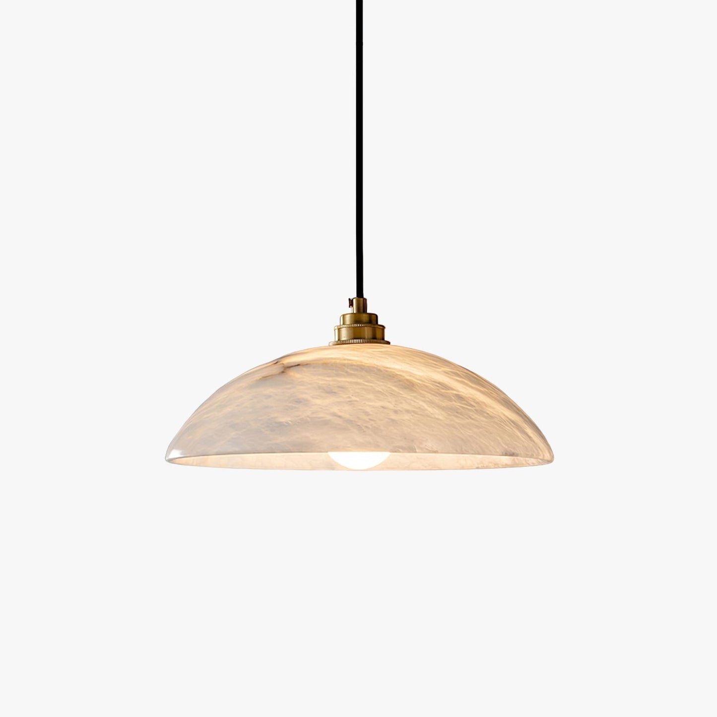 Mark – Pendelleuchte aus Alabaster & Messing