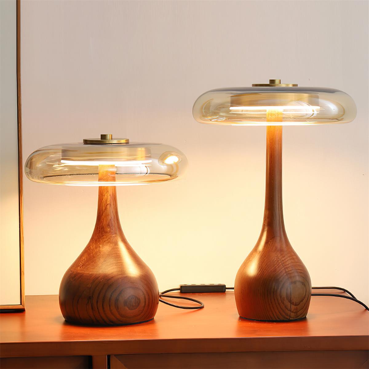 Andi – Glas-Tischlampe