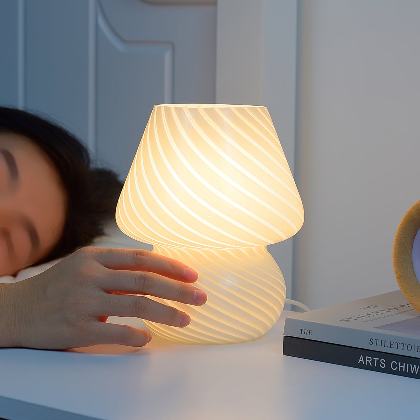 Ansel – Glas-Tischlampe