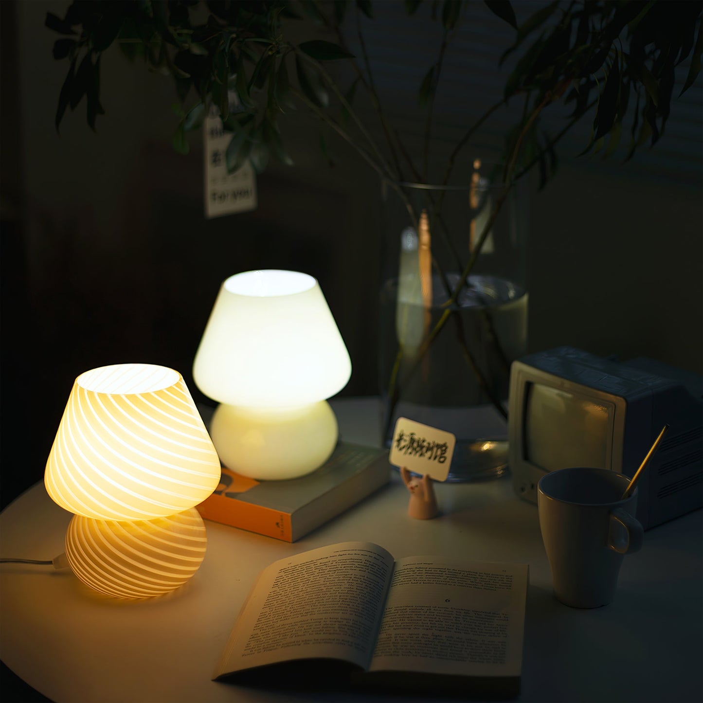 Ansel – Glas-Tischlampe
