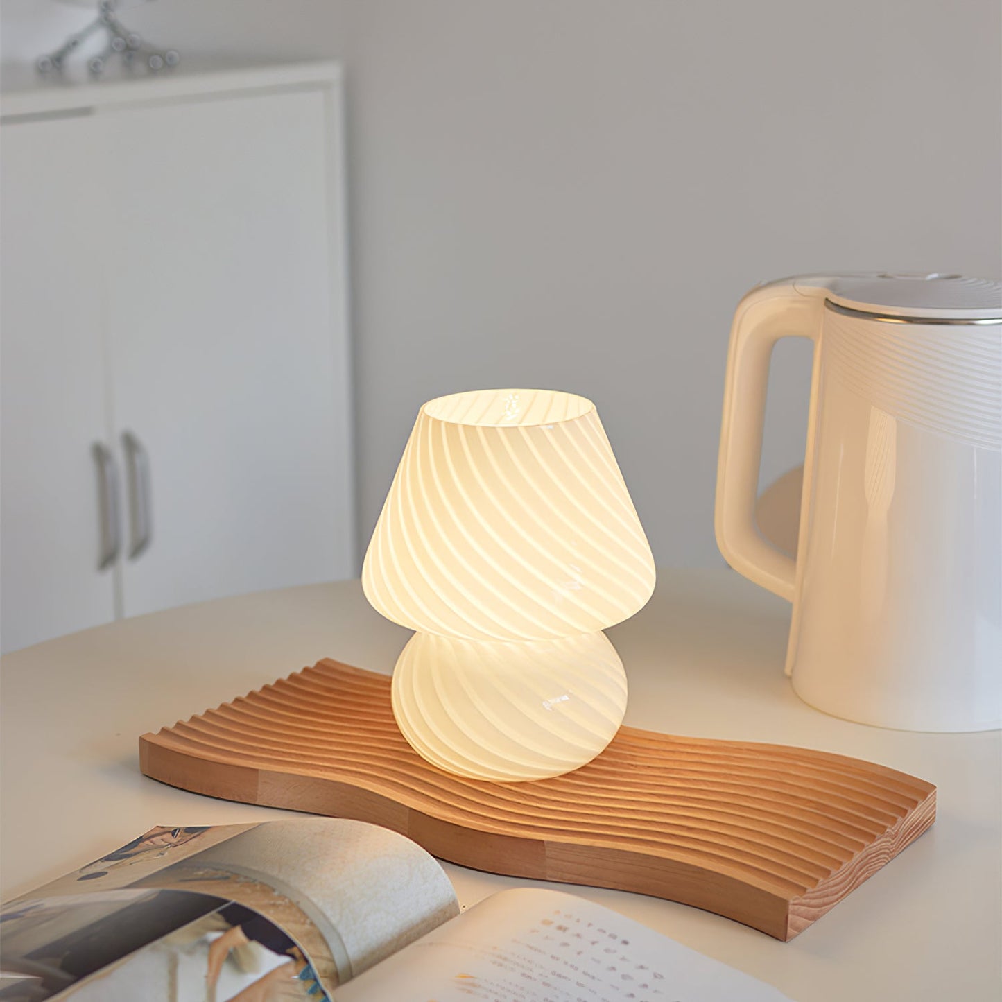 Ansel – Glas-Tischlampe