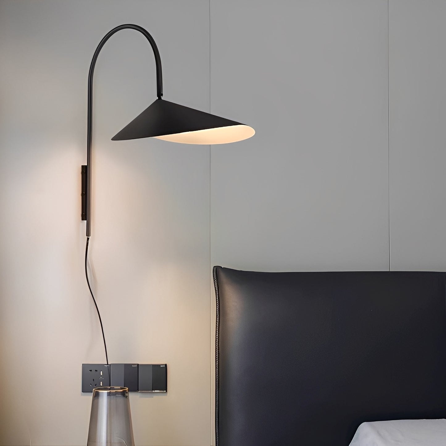 Vinz – Nordische Minimalistische Drehbare Wandleuchte