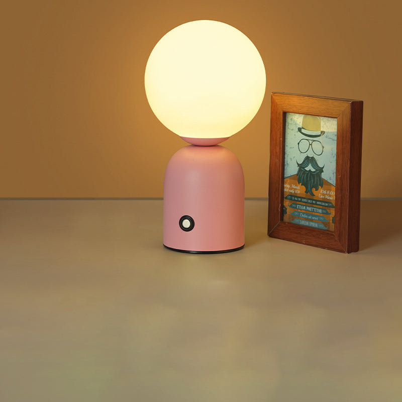 Marvelle – Luxuriöse Tischlampe im Nordischen Design