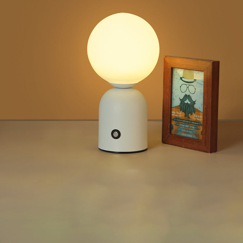 Marvelle – Luxuriöse Tischlampe im Nordischen Design