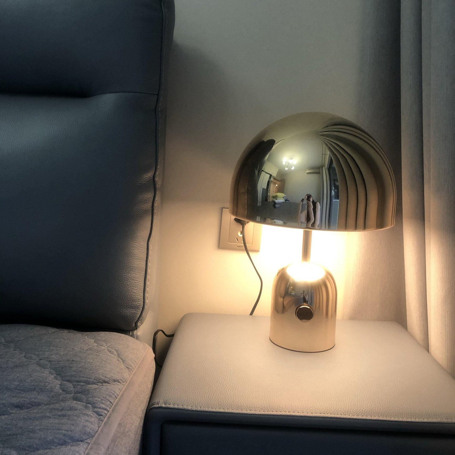Bella – Elegante Tischlampe mit klassischem Charme und warmem Licht