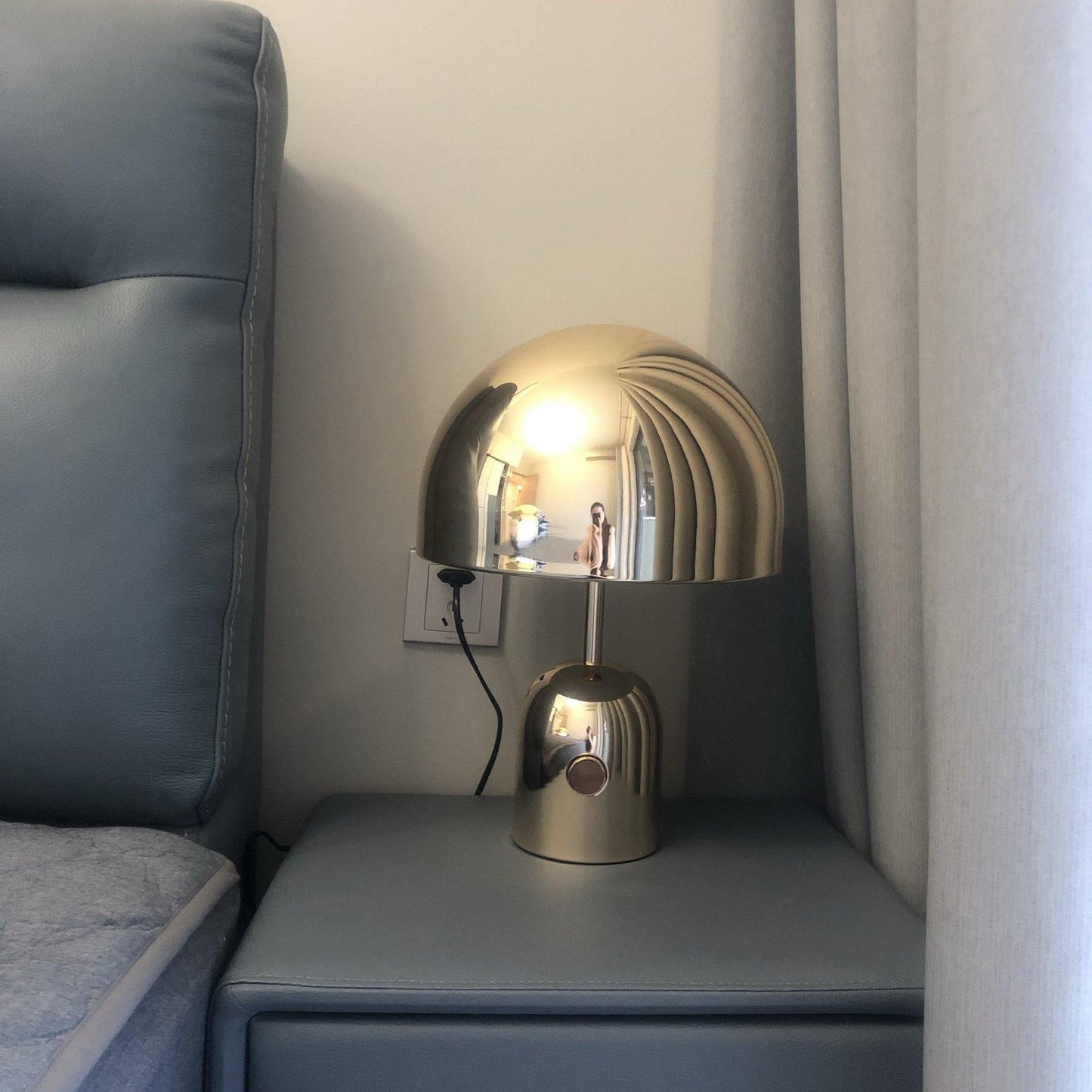 Bella – Elegante Tischlampe mit klassischem Charme und warmem Licht