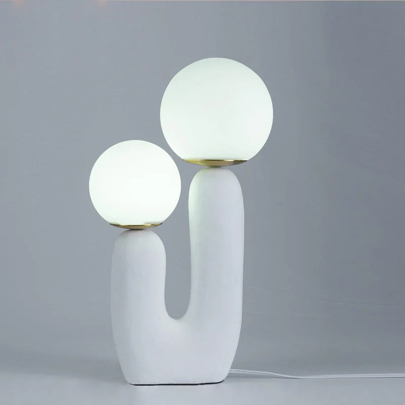 Lysa – Nordische LED-Tischlampe