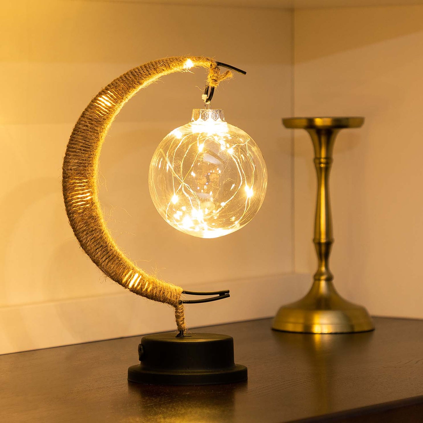 MoonAura – LED-Mondlicht mit sanftem Leuchtschein