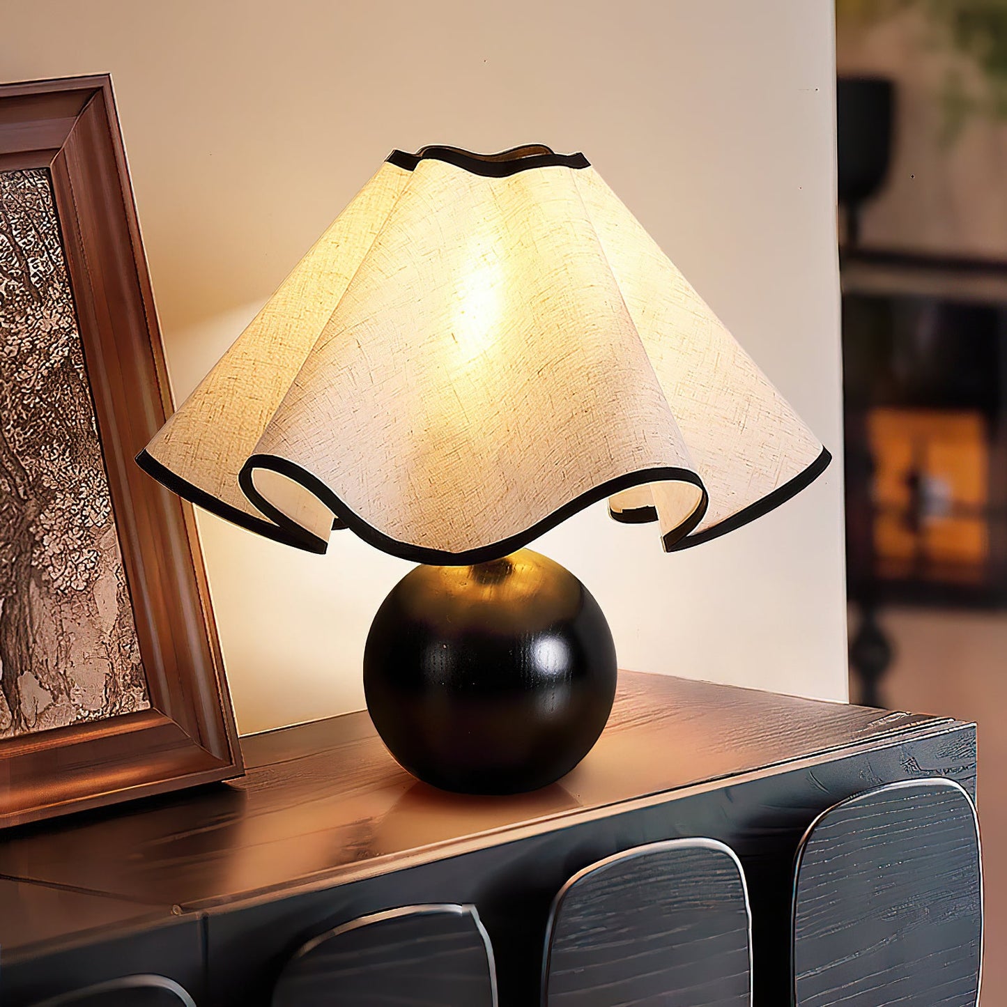 Enid – Vintage Tischlampe im Retro-Holzdesign