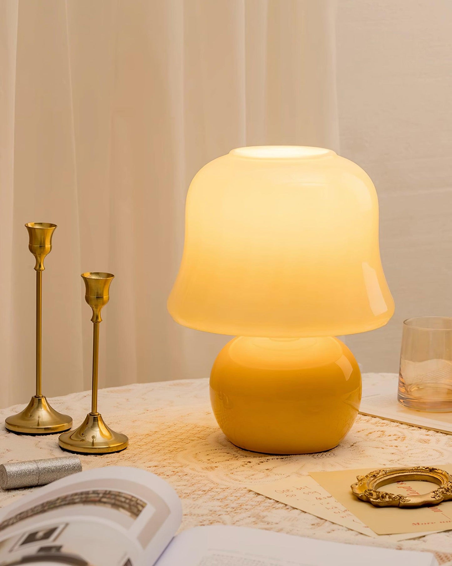 Zara – Tischlampe im Pilzdesign aus glasierter Glas