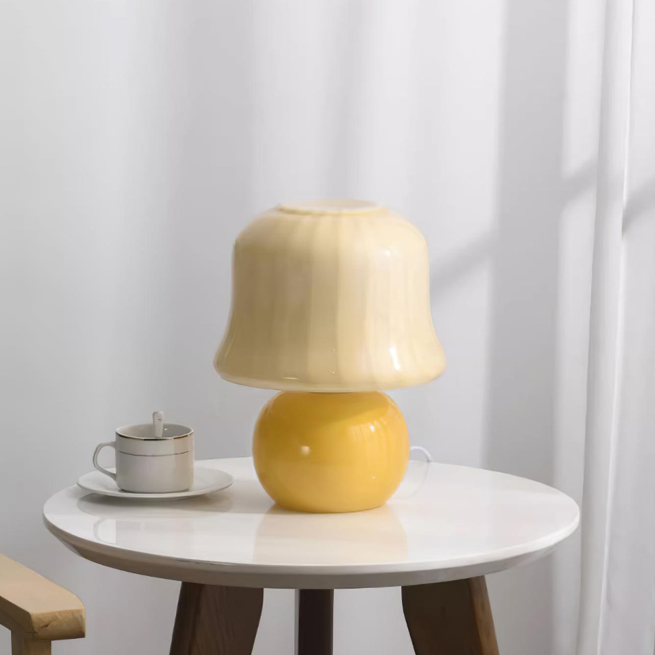 Zara – Tischlampe im Pilzdesign aus glasierter Glas