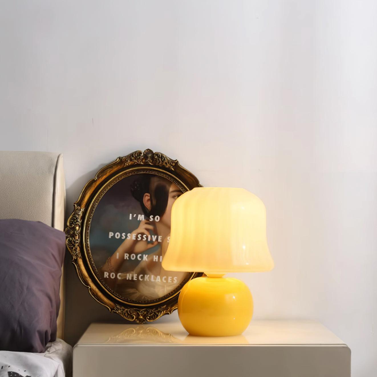 Zara – Tischlampe im Pilzdesign aus glasierter Glas