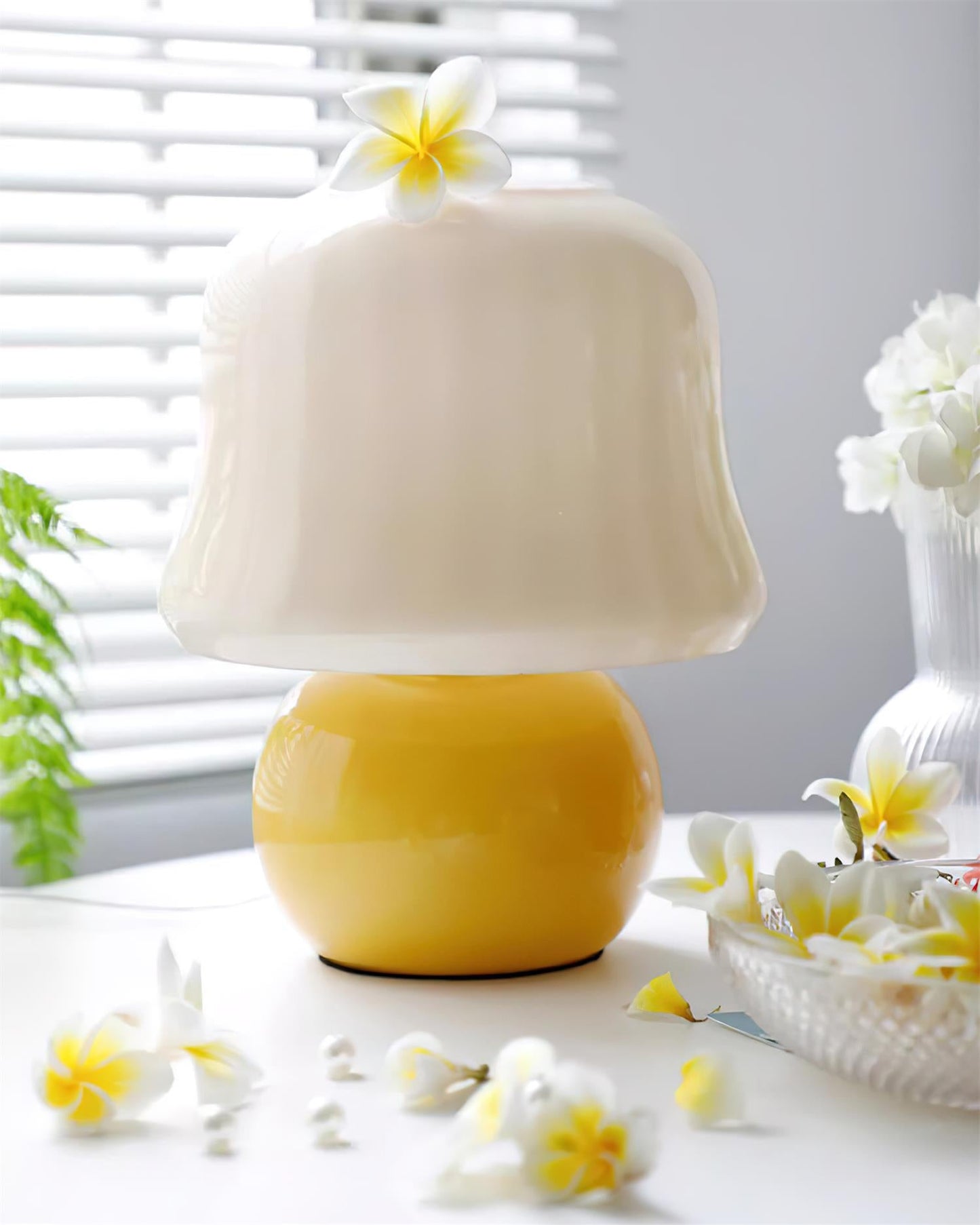 Zara – Tischlampe im Pilzdesign aus glasierter Glas