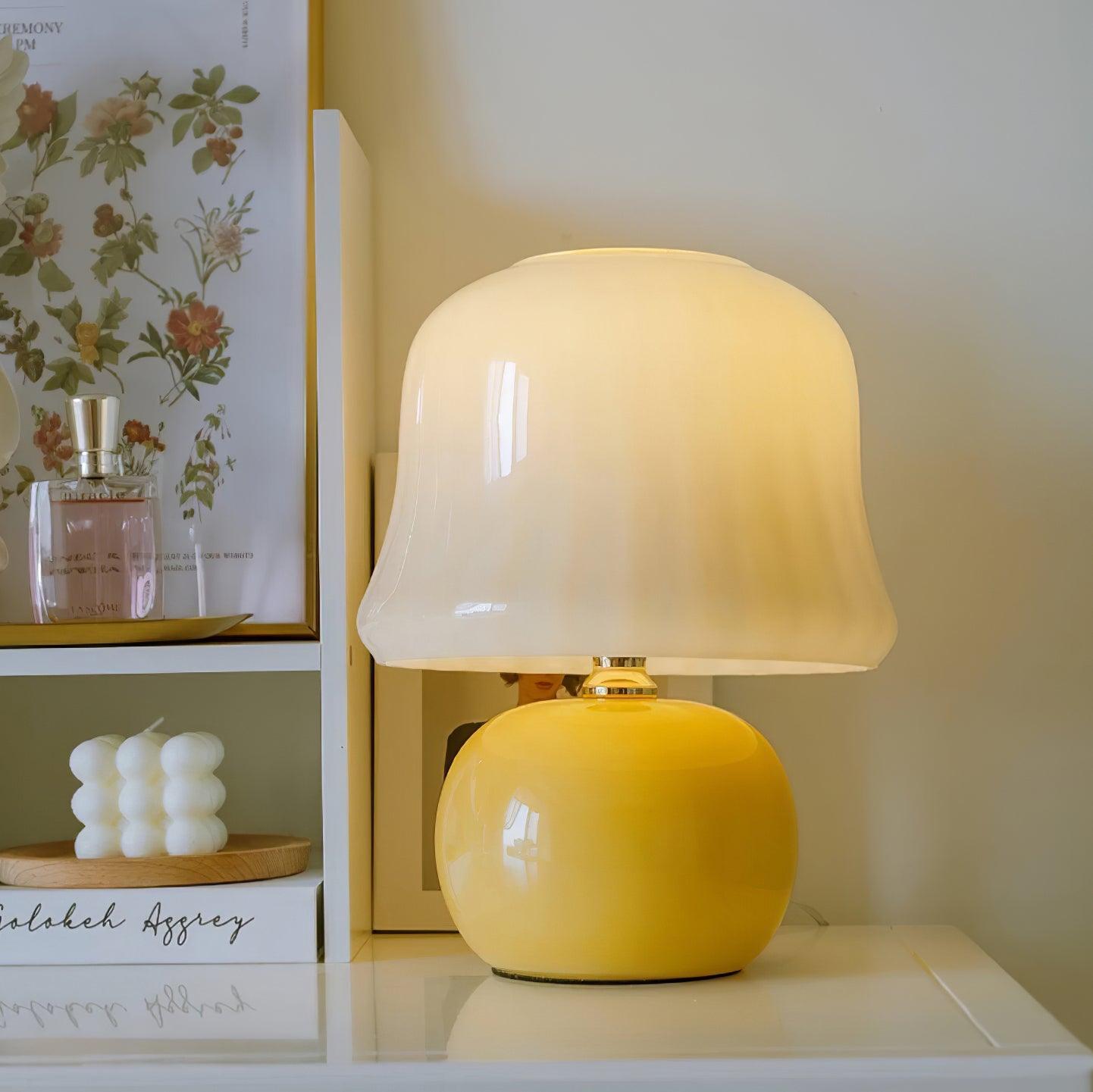 Zara – Tischlampe im Pilzdesign aus glasierter Glas