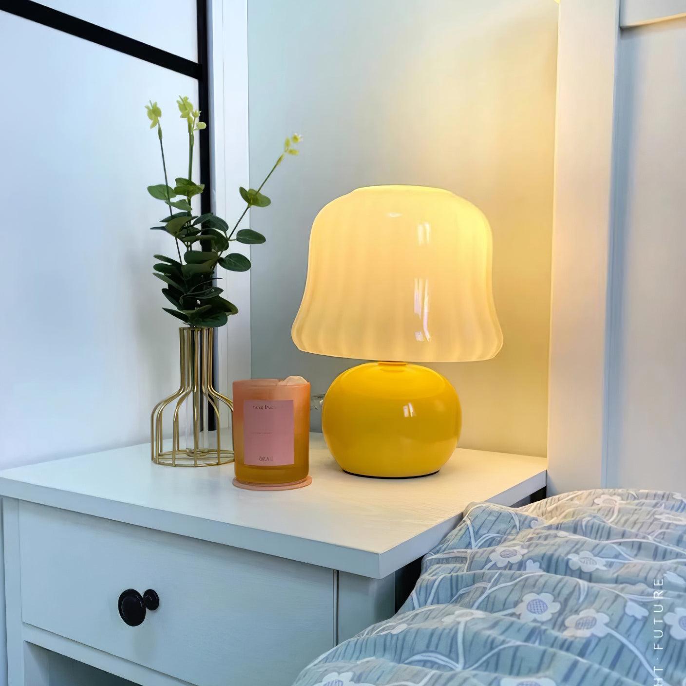 Zara – Tischlampe im Pilzdesign aus glasierter Glas