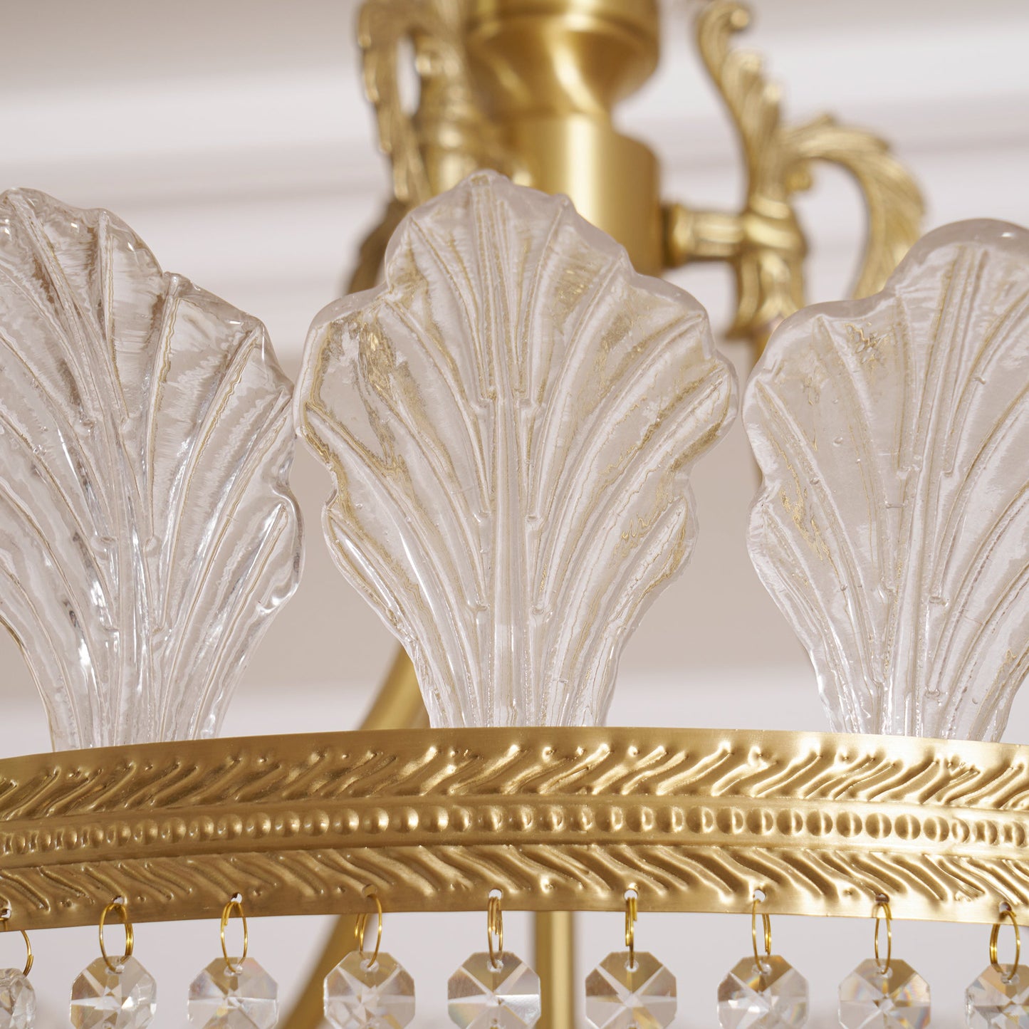 Crinoline – Kupfer-Kronleuchter